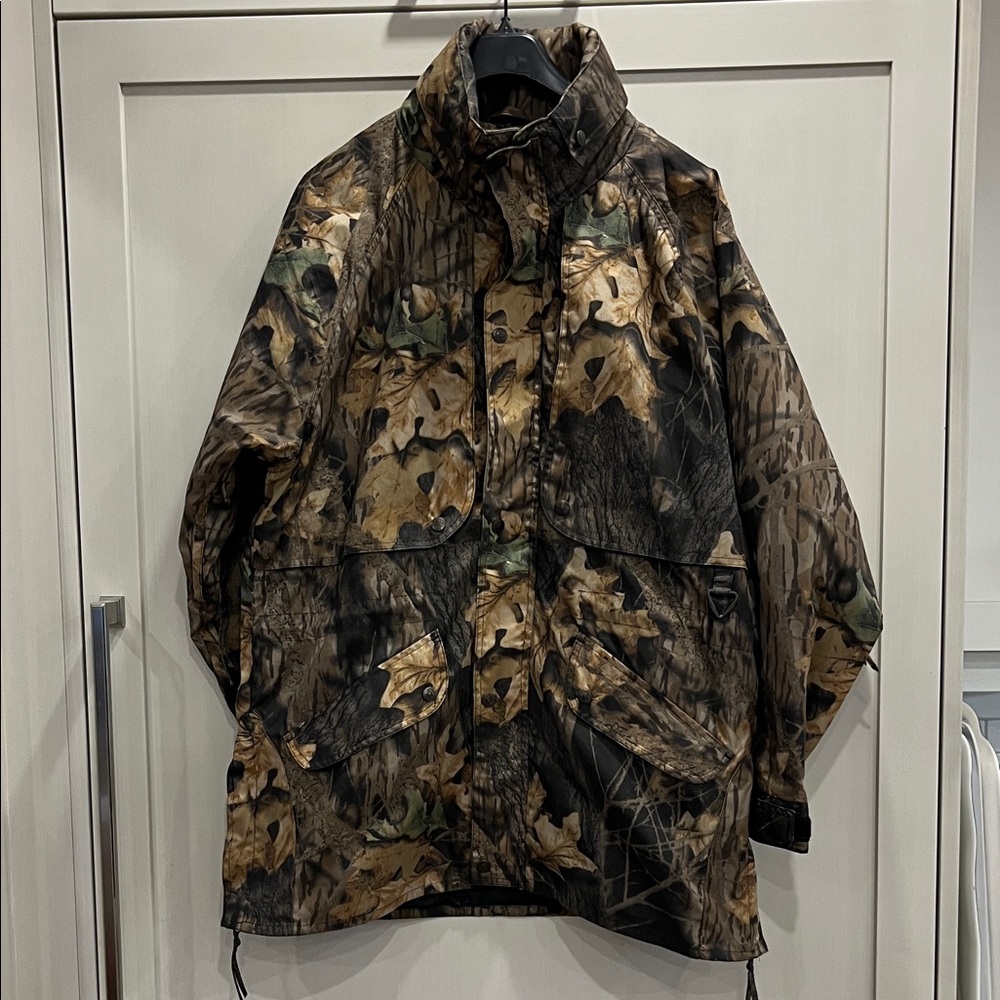 EUC Outback Trading Company leaf pattern hidden hood waterproof heavy shell
